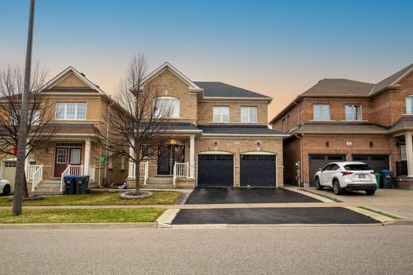 34 Newhouse BLVD, Caledon, ON L7C 4A1