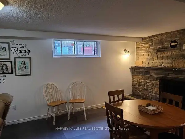 2379 Hensall ST #Lower, Mississauga, ON L5A 2T1