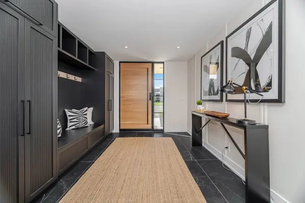 772 Banting CT, Milton, ON L9T 3M5