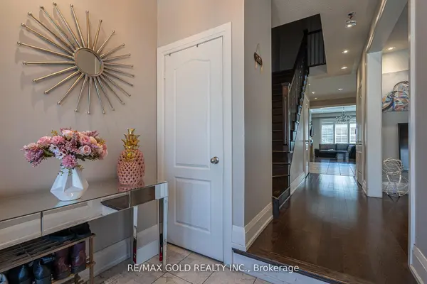 61 Yellowknife RD, Brampton, ON L6R 0B3