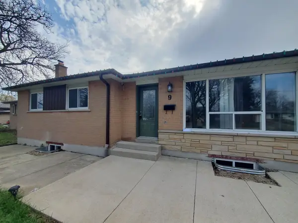 9 Belmont DR, Brampton, ON L6T 2K4