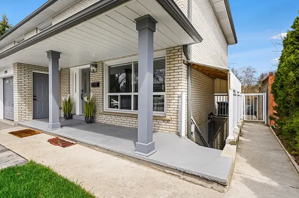 3726 Holden CRES, Mississauga, ON L5A 2V8