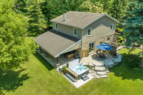 6566 Concession Rd 4 RD, Puslinch, ON N0B 2J0