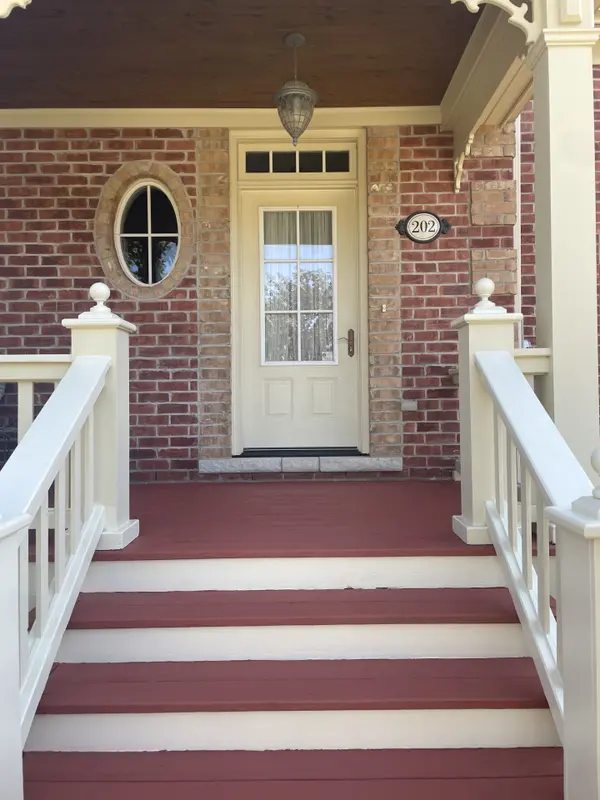 202 Snowbridge WAY, Blue Mountains, ON L9Y 0V1