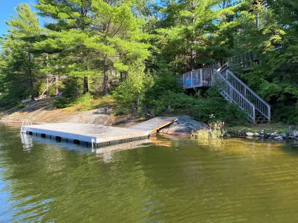 848 C Carlyle Lake RD, Killarney, ON P0M 2A0