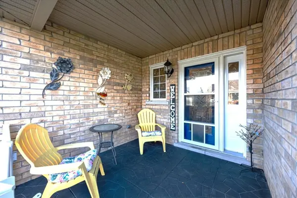 48 Ward DR, Brighton, ON K0K 1H0