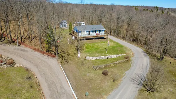 1513B Whelan RD, Admaston/bromley, ON K7V 3Z7