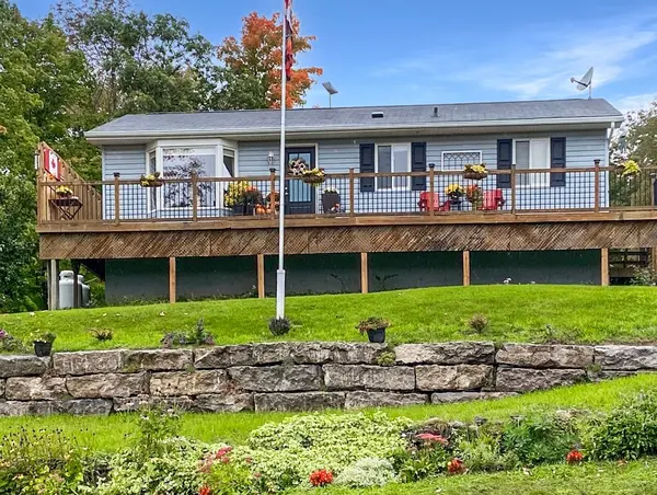 1513B Whelan RD, Admaston/bromley, ON K7V 3Z7