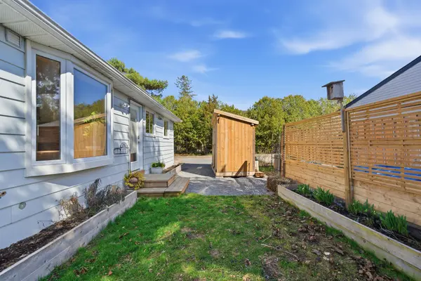 2 Langdon AVE, Brighton, ON K0K 1H0