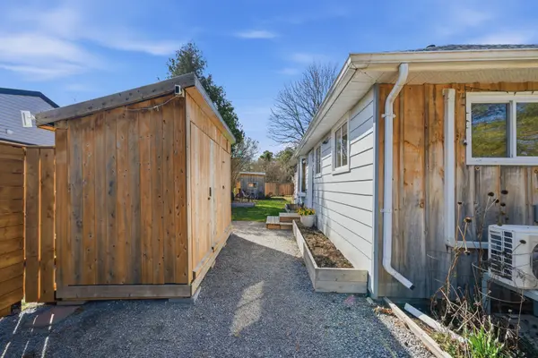 2 Langdon AVE, Brighton, ON K0K 1H0