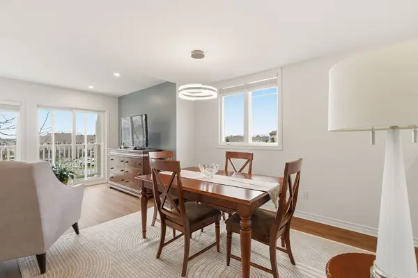 2621 Longfields DR #32, Barrhaven, ON K2J 2L7