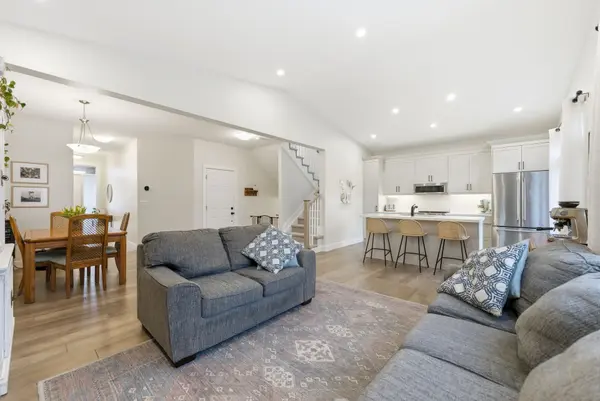 84 Potter DR, Loyalist, ON K0H 2H0