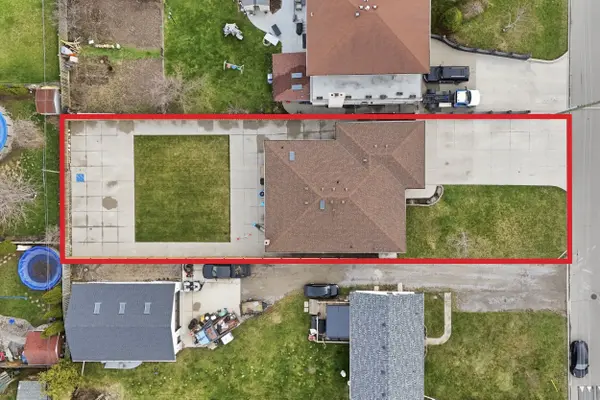 58 Kilbourn AVE, Hamilton, ON L8G 3E2