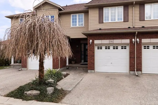 305 Briarmeadow DR #13, Kitchener, ON N2A 4K9