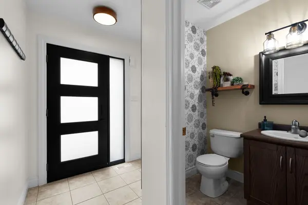 305 Briarmeadow DR #13, Kitchener, ON N2A 4K9