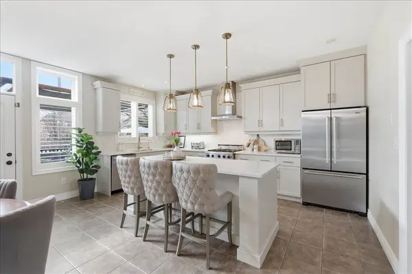 220 JOSEPH SCHOERG CRES, Kitchener, ON N2P 2T4