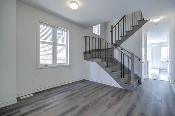 1042 Denton DR, Cobourg, ON K9A 3T8