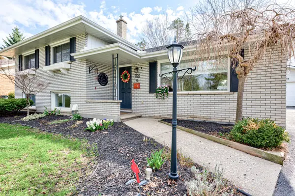 19 Linton PL, Kitchener, ON N2B 2K1