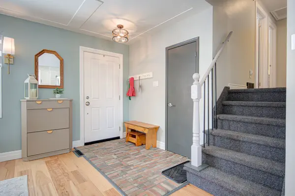 19 Linton PL, Kitchener, ON N2B 2K1