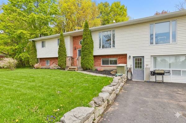 93 Tannery RD, Madoc, ON K0K 2K0