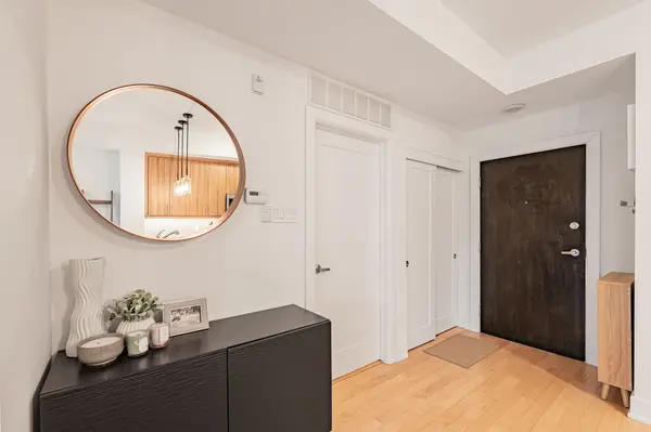 615 Longfields DR #Unit #312, Barrhaven, ON K2J 6J3