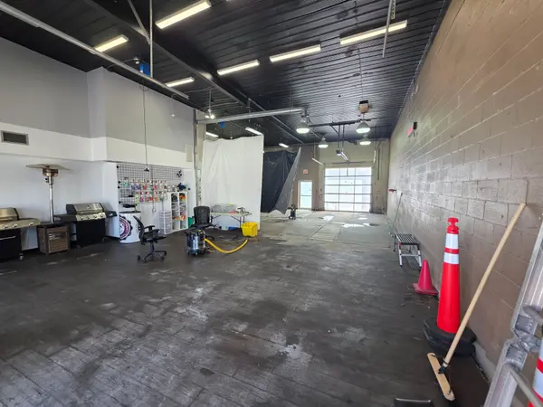 1215 Victoria ST N, Kitchener, ON N2B 3E1