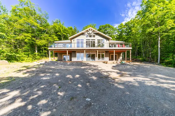 5166 Calabogie RD, Greater Madawaska, ON K0J 1H0