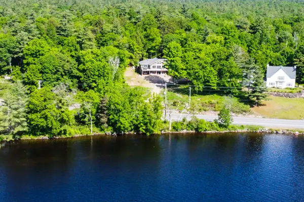 5166 Calabogie RD, Greater Madawaska, ON K0J 1H0