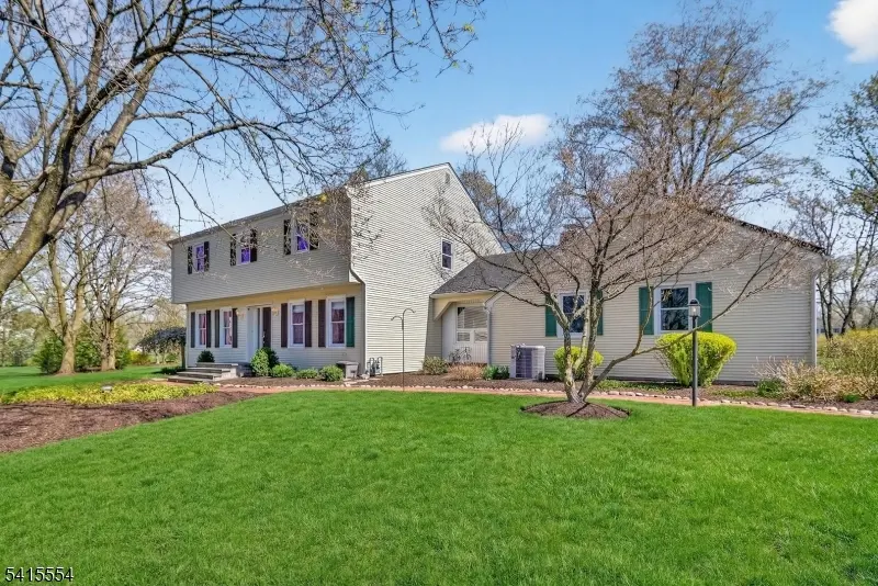 101 Mill Pond Rd, Montgomery Twp., NJ 08502