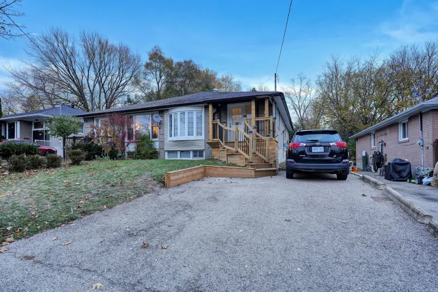 268 Penn AVE #Basement, Newmarket, ON L3Y 2S6