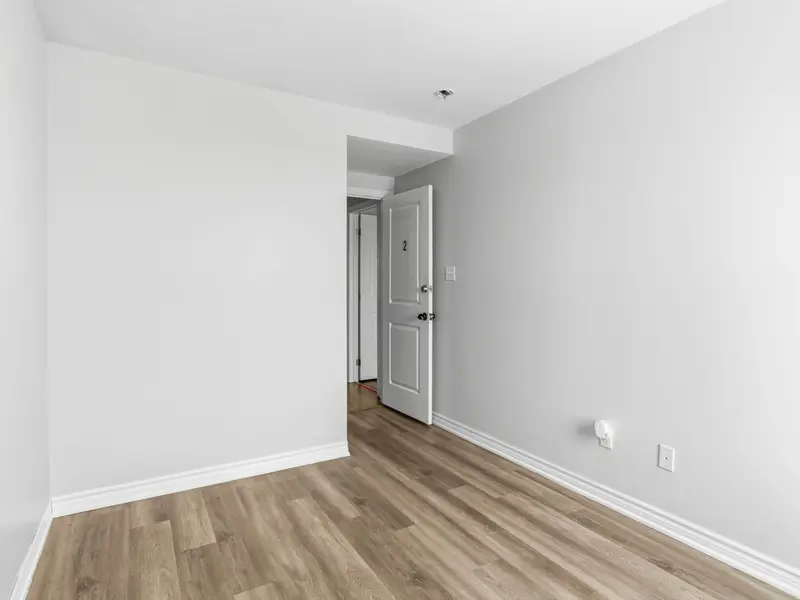 244 Penetanguishene RD #4, Barrie, ON L4M 7C2