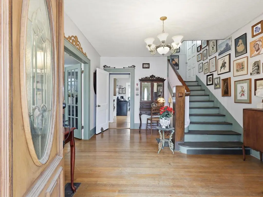 1114 W Congress Street, Denton, TX 76201