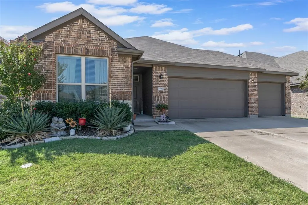401 Evans Drive, Van Alstyne, TX 75495