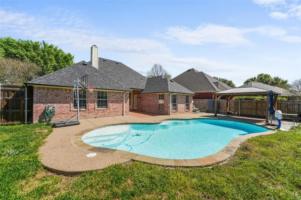 1115 Brook Arbor Drive, Mansfield, TX 76063
