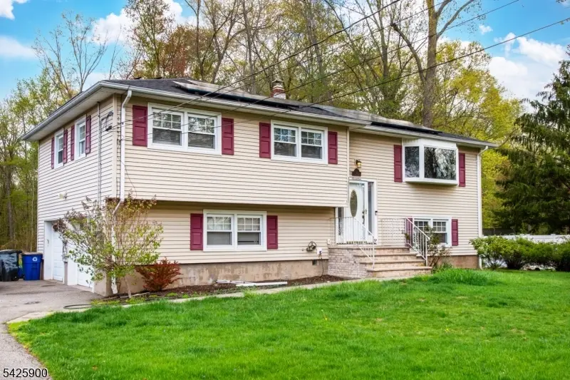 17 Cole Rd, Fairfield Twp., NJ 07004