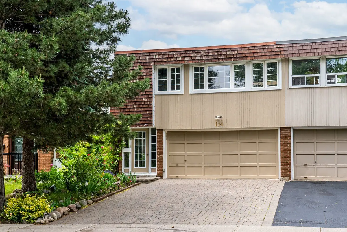 114 Angus DR, Toronto C15, ON M2J 2X1