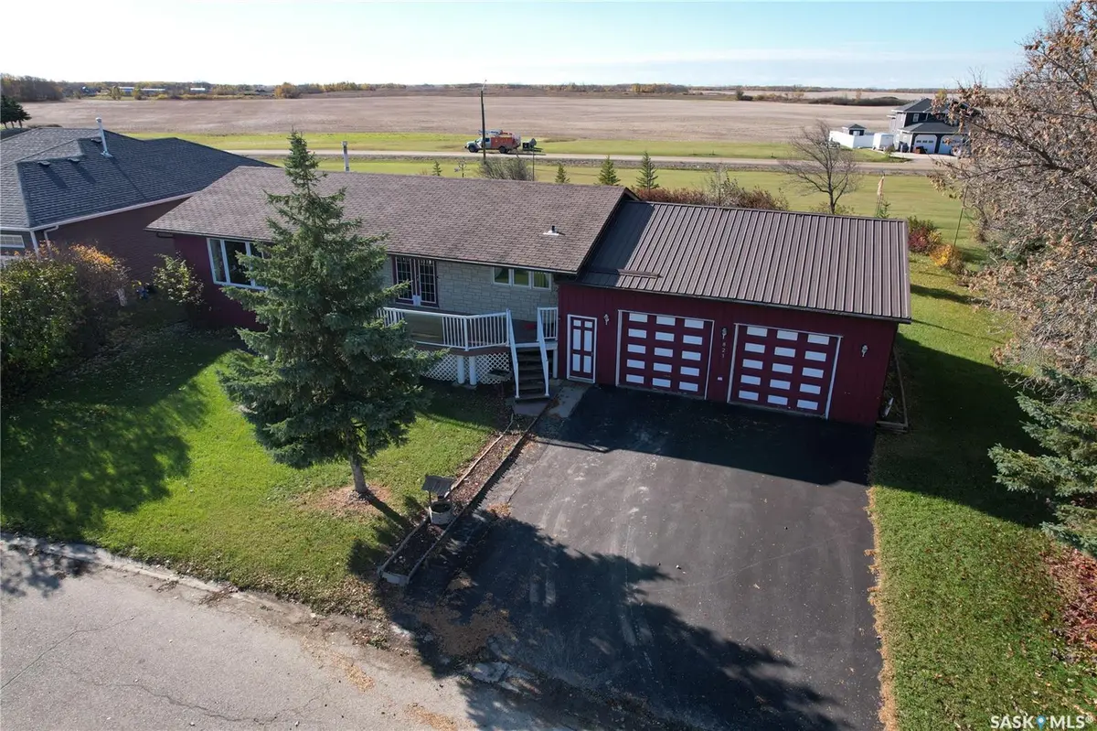 821 Centennial CRESCENT, Whitewood, SK S0G 5C0