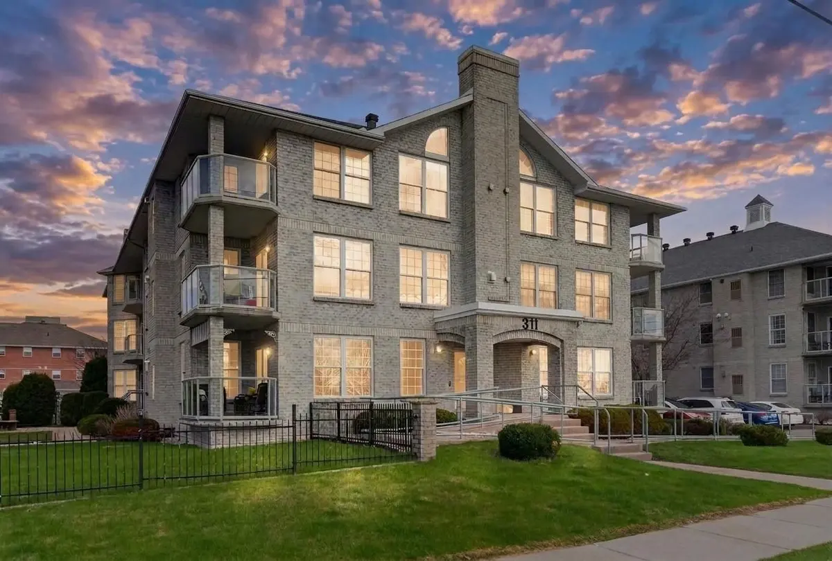 311 Water ST W #102, Cornwall, ON K6J 1A5