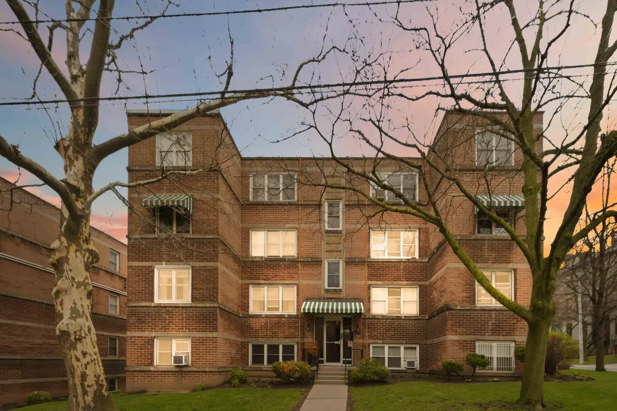 231 MacNab ST S #23, Hamilton, ON L8P 3C9