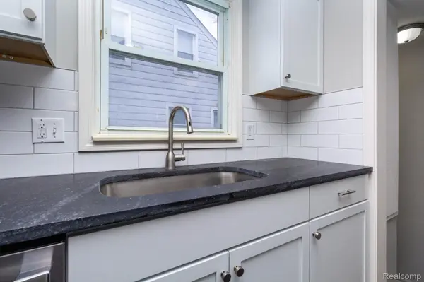 313 S Edison AVE, Royal Oak, MI 48067