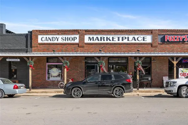 508 N Center Avenue #B, Brownwood, TX 76801