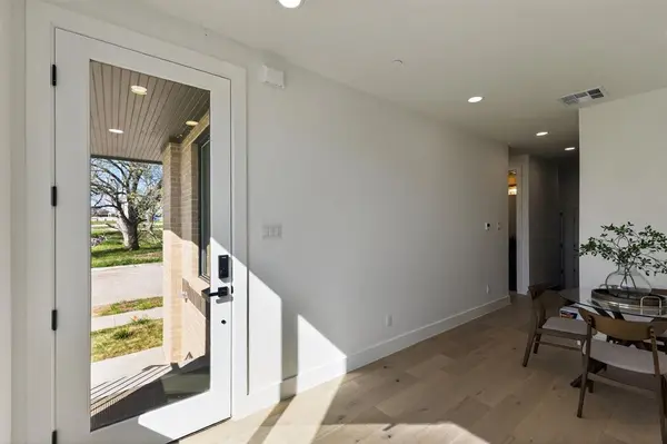 400 Vista Buena Trail, Fort Worth, TX 76111