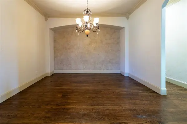 7905 Hallmark Drive, North Richland Hills, TX 76182