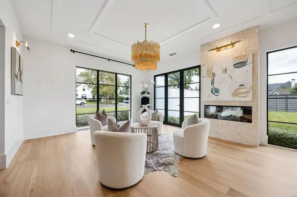 4330 Ridge Road, Dallas, TX 75229