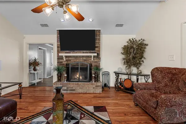 6128 N Weatherby Drive, Shreveport, LA 71129