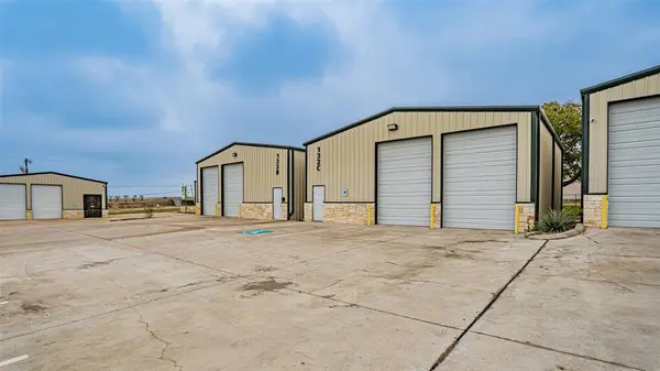 132 N Grants Lane, White Settlement, TX 76108