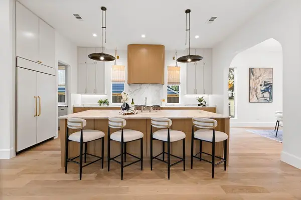 7327 Casa Loma Avenue, Dallas, TX 75214