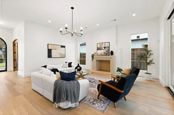 7327 Casa Loma Avenue, Dallas, TX 75214