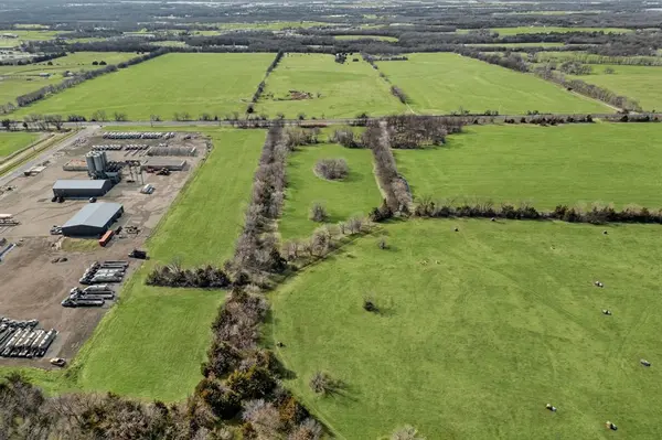 002 HWY 160, Whitewright, TX 75491