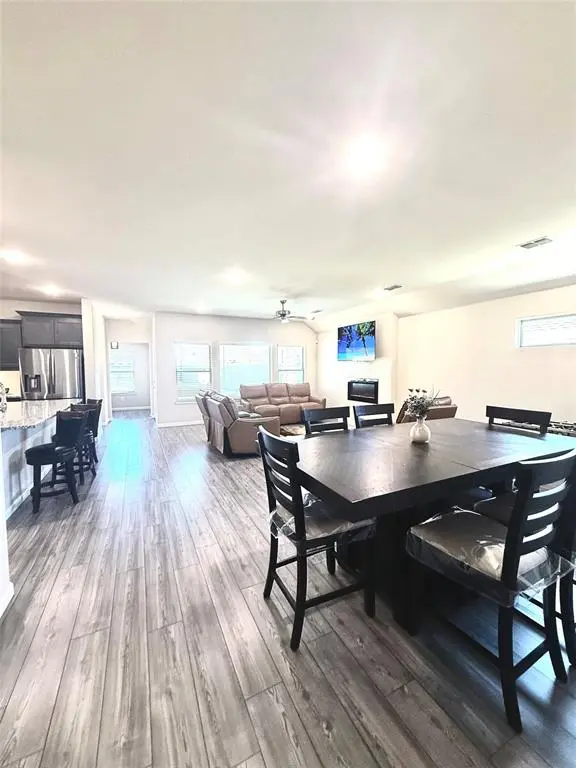 6718 Goldenrain Drive, Venus, TX 76084